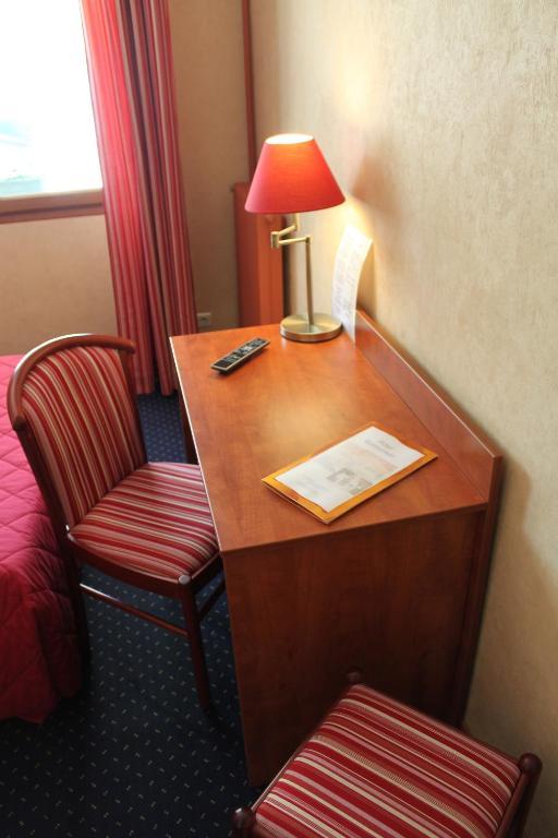 Au Feu De Bois Hotel Amou Ruang foto